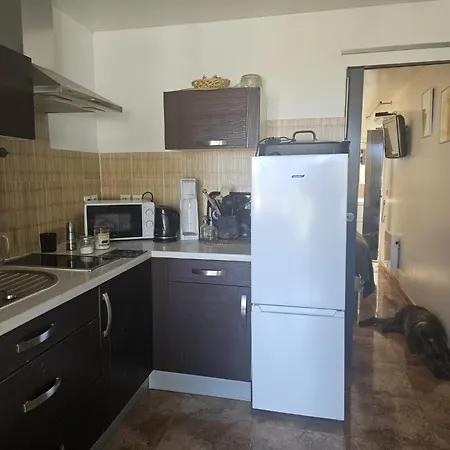 8 Avec Terrasse A Quelques Pas De Laplage リュミオ